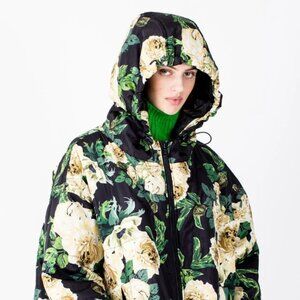 SittingSuits Floral-Printed Hooded Coat “Winter Garden”